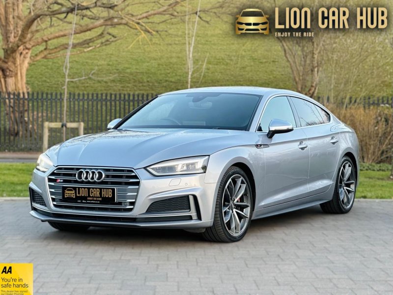 AUDI S5