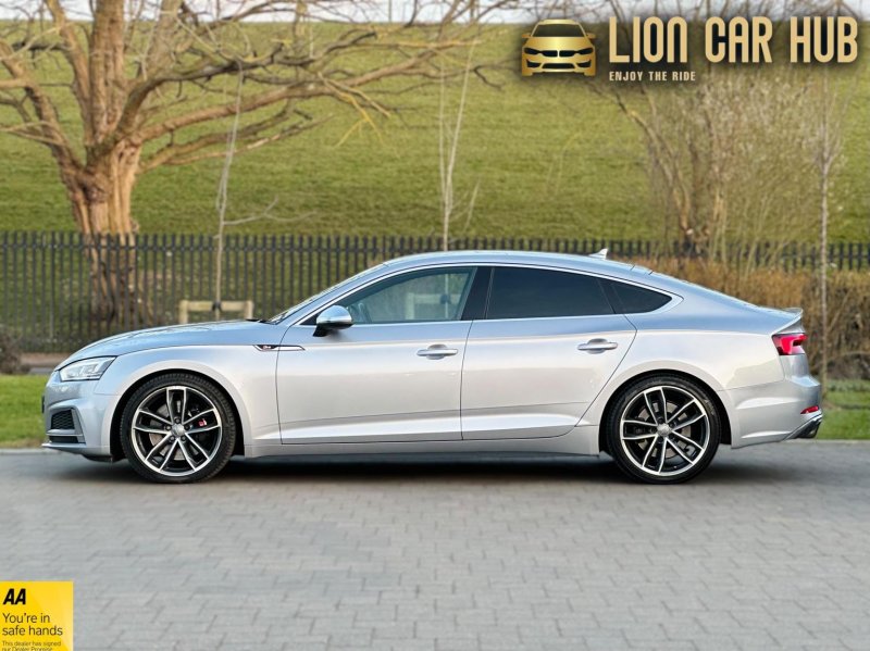 AUDI S5