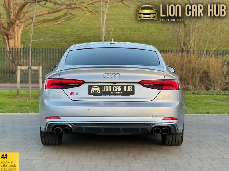 AUDI S5