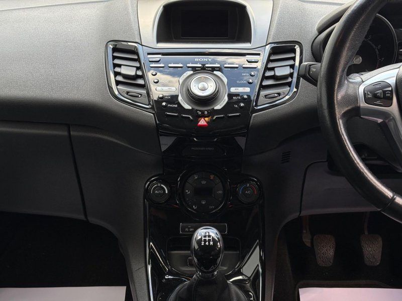 FORD FIESTA