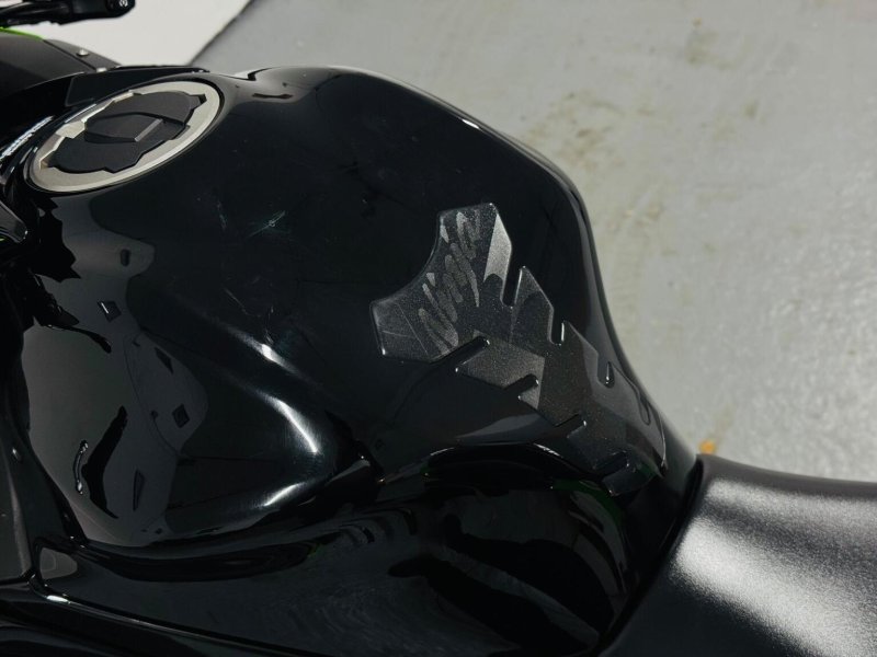 KAWASAKI Ninja 650